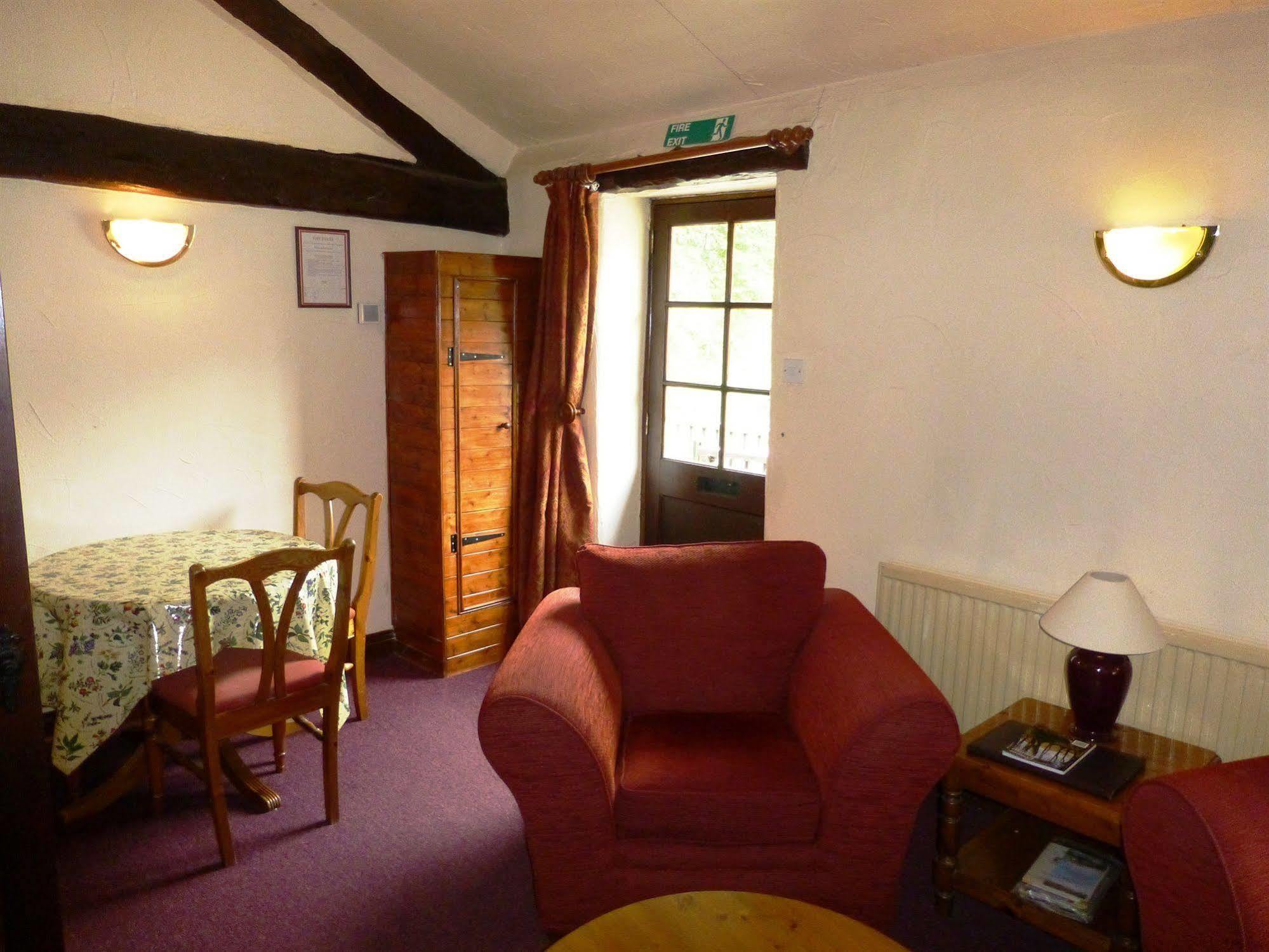 House 3* Simonsbath
